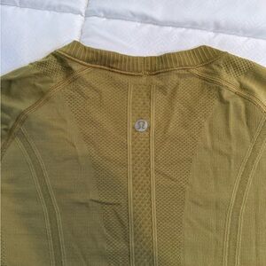 Lululemon Swiftly Tech Long Sleeve